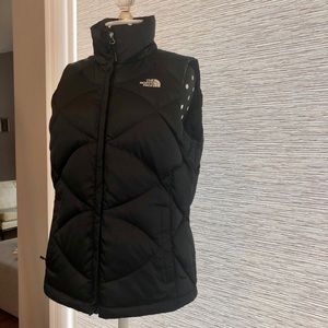 THE NORTH FACE Women’s Quilted Puffer Vest